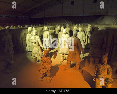 La figure d'imitation de la Terre cuite sculpture terracotta warrior Bingma Yong Banque D'Images