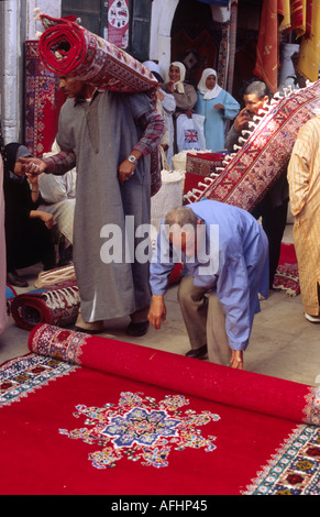 Le souk de tapis - Rabat, Maroc Banque D'Images