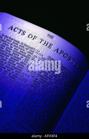 Livre des Actes des apôtres de la Sainte bible Banque D'Images