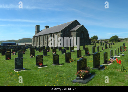 Église paroissiale Aberdaron yard dans le nord du Pays de Galles U K Europe Péninsule Lleyn Ynys Essence fawr Banque D'Images