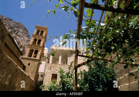 Le Monastère de Sainte Catherine, le plus ancien monastère chrétien dans le monde situé au pied du Mont Sinaï, en Égypte. Banque D'Images