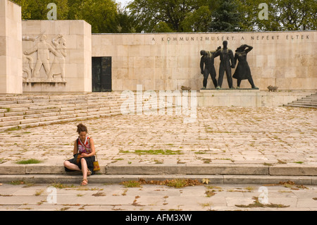 Panthéon du mouvement de la classe ouvrière en monument Cimetière Kerepesi au centre de Budapest, Hongrie UE Banque D'Images