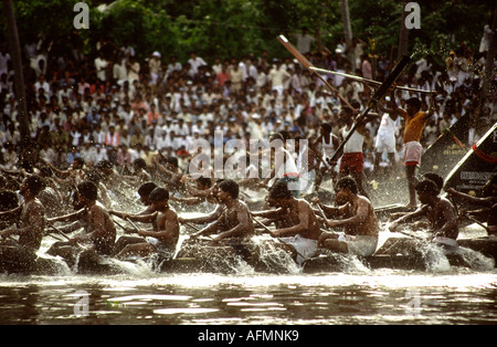 Kerala Inde Alleppey Nehru sport Cup Courses Longboat longboat rameurs Banque D'Images