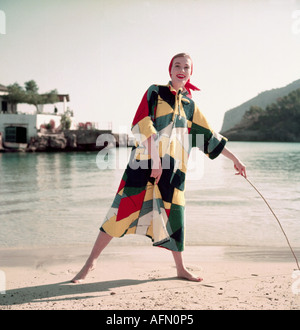 mode, maillot de bain, années 60, jeune femme en peignoir, années 60, , Banque D'Images