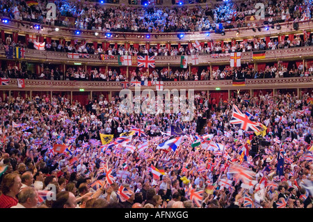 Last Night of the Proms au Royal Albert Hall South Kensington London UK L'Henry Wood Promenade Concerts HOMER SYKES Banque D'Images