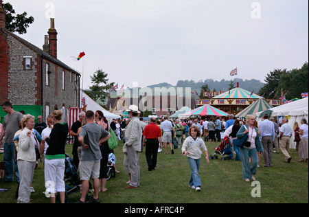 Les villageois participant à la foire annuelle de Findon Moutons Banque D'Images