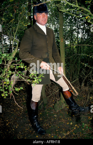 Capitaine Ian Farquhar Maître conjoint lDuke de Beaufort Hunt Badminton le Fox est allé au sol. Gloucestershire 1996 1990s Royaume-Uni HOMER SYKES Banque D'Images