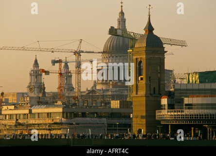 Chantier de construction St Pauls Cathedral, Cannon Street gare Londres années 1992 1990 Royaume-Uni HOMER SYKES Banque D'Images