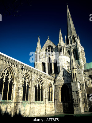 CHICHESTER WEST SUSSEX UK église cathédrale de la Sainte Trinité a commencé en 1091 par l'Évêque Ralph la cathédrale a une 277ft spire Banque D'Images