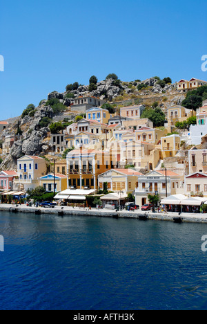 Le port de Symi ville yialos gialos Grèce Banque D'Images