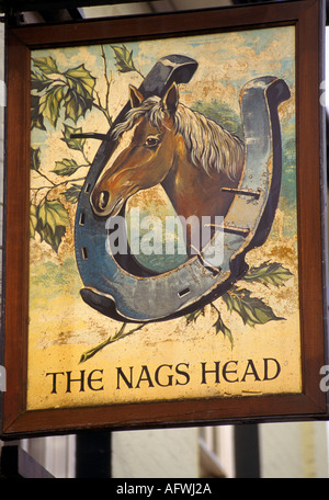 Enseignes de PUB LE NAGS HEAD DANS AMERSHAM PHOTO HOMER SYKES Banque D'Images