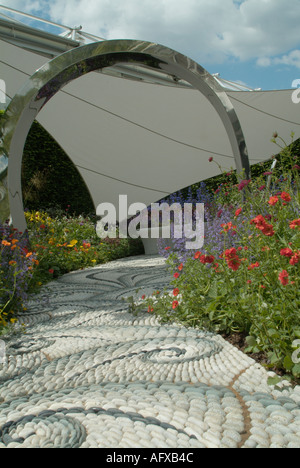 Jardin de la vie par le Cancer Research UK au Chelsea Flower Show 2004 Banque D'Images