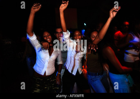 Cuba La Havane Miramar nuit de salsa à la Casa de la musica dance hall Banque D'Images