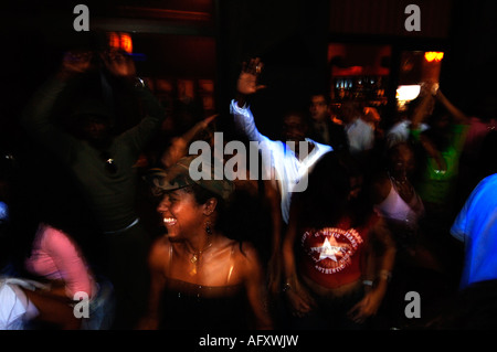 Cuba La Havane Miramar nuit de salsa à la Casa de la musica dance hall Banque D'Images