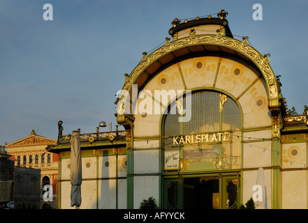 Vienne. La station de métro Karlsplatz, Pavillon Otto Wagner. Vienne, Autriche Banque D'Images