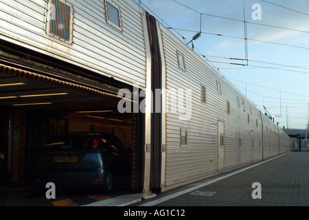 Porte de chargement Train Eurotunnel COQUELLES Calais Coquelles France Banque D'Images