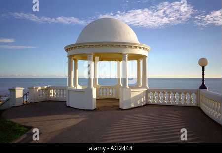 Avis de Dome sur la promenade à Bexhill on Sea dans l'East Sussex en Angleterre Banque D'Images