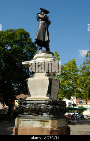 Statue de John Howard à St Paul's Square Bedford en Angleterre Banque D'Images