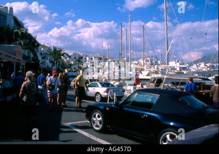 Le port de Puerto Banus hangout des riches et célèbres près de Marbella espagne Banque D'Images