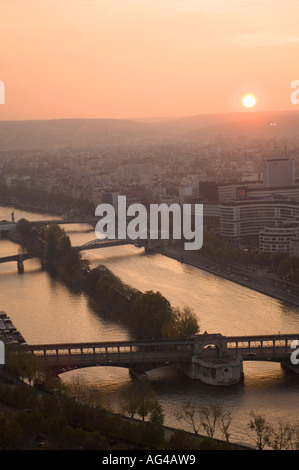 Seine vue du haut de la Tour Eiffel Banque D'Images