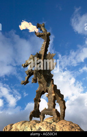 Europe Pologne Cracovie Krakow Malopolska Province Krak le Dragon sous la colline de Wawel digital composite Banque D'Images