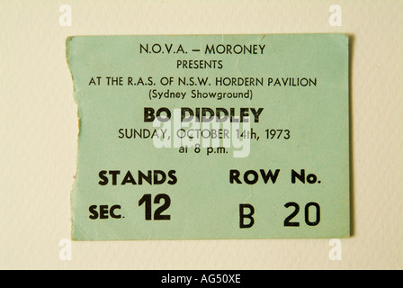 Bo Diddley un billet de concert de rock and roll des années 1970 Banque D'Images