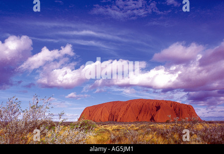 L'Uluru (Ayer's Rock), Territoire du Nord, Australie Banque D'Images