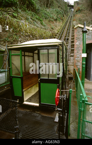 Lynmouth Devon powered eau cliff railway Banque D'Images