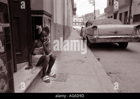 Petite fille à La Havane Cuba Banque D'Images