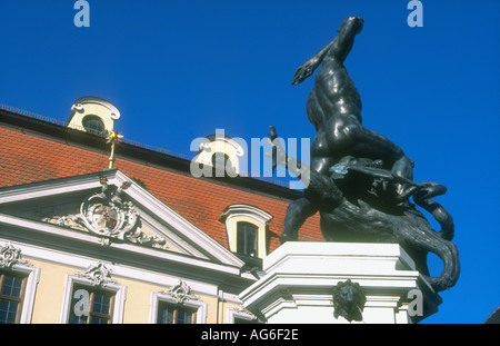 La fontaine de Herkulesbrunnen par Adrian de Vries dans la Maximilianstrasse, à Augsburg, Allemagne. Banque D'Images