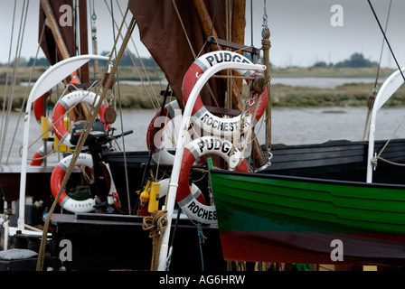 Ancien port de pêche d'ESSEX MALDON SUR LA RIVIÈRE BLACKWATER SUR LA CÔTE EST DE L'ANGLETERRE Banque D'Images