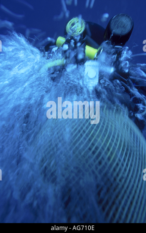 Retour et une bouteille d'un plongeur Banque D'Images