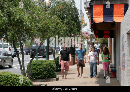 Auburn University Alabama, campus, College Street, les visiteurs voyage voyage touristique touristique site touristique monuments culture culturelle, groupe de vacances peop Banque D'Images