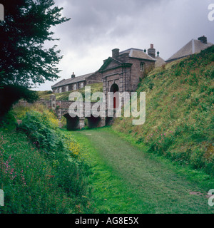 L'entrée principale et les douves du château de Pendennis Banque D'Images