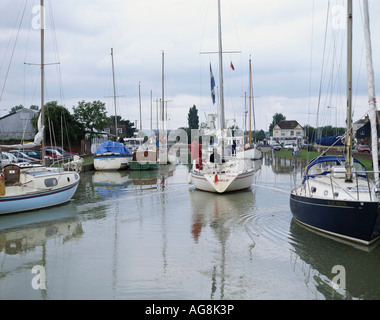 Yachts à marée haute au Stade Rye, East Sussex, Angleterre, RU, FR Banque D'Images