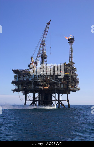 Années 40 delta oil platform Banque D'Images