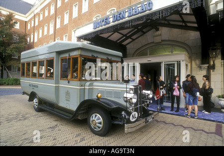 Bus d'époque Hotel Den Haag Huis Ten Bosch, une ville néerlandaise à Kyushu, au Japon Banque D'Images