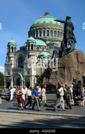 La Cathédrale de Vyborg à Cronstadt près de St Petersburg Russie Statue de l'amiral Makarov Banque D'Images