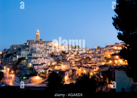 Les sassi de Matera Basilicate Italie Nuit Banque D'Images