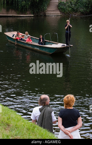 Main antique ferry à Symonds Yat West Herefordshire UK Août 2007 Banque D'Images