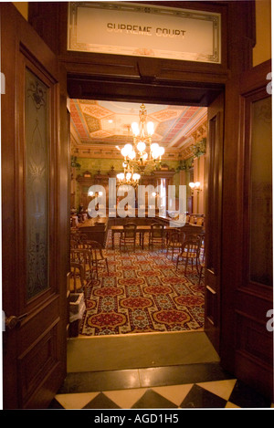 Porte de l'ancienne Chambre de la Cour suprême dans le Michigan State Capitol building Banque D'Images