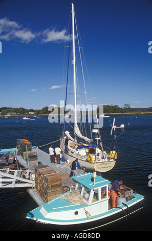 Cundys Maine Harpswell Port Peninsula lobster boat voilier Banque D'Images