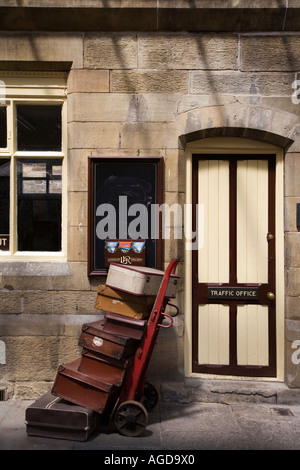 Ancien bureau de la circulation et assurance Llangollen Denbighshire Llangollen Railway Station North Wales Banque D'Images