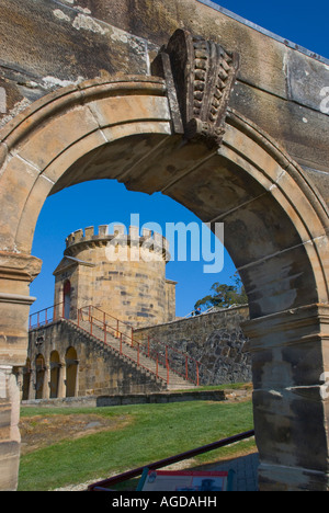 La tour de garde 1842 dans le village pénitentiaire historique de Port Arthur sur la péninsule de Tasman en Tasmanie Australie. Banque D'Images