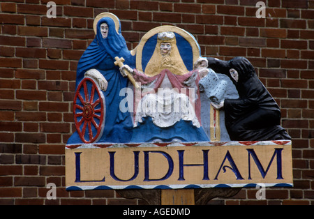 Village Ludham sign Banque D'Images