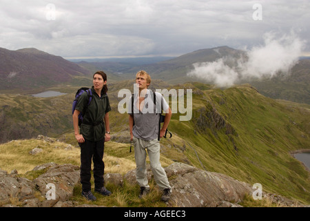 La marche à suivre PYG Snowdon via Crib Goch Gwynedd au nord du Pays de Galles UK GO Banque D'Images