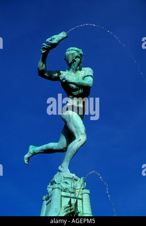 Brabo Fontaine, sculpteur, Jef Lambeaux, Grote Markt, ville d'Anvers, Belgique Banque D'Images