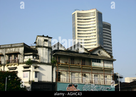 Le RSC91109 architecture ancienne et nouvelle bourse de Bombay Mumbai maharashtra inde construction Banque D'Images