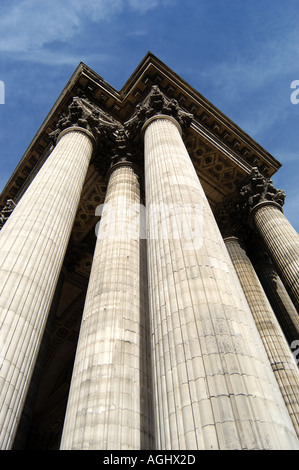 Piliers de l'entrée du Panthéon Paris France Banque D'Images