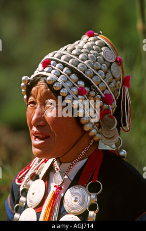 Chine Yunnan Xiao Hu La village Hani aîné femme Akha Banque D'Images